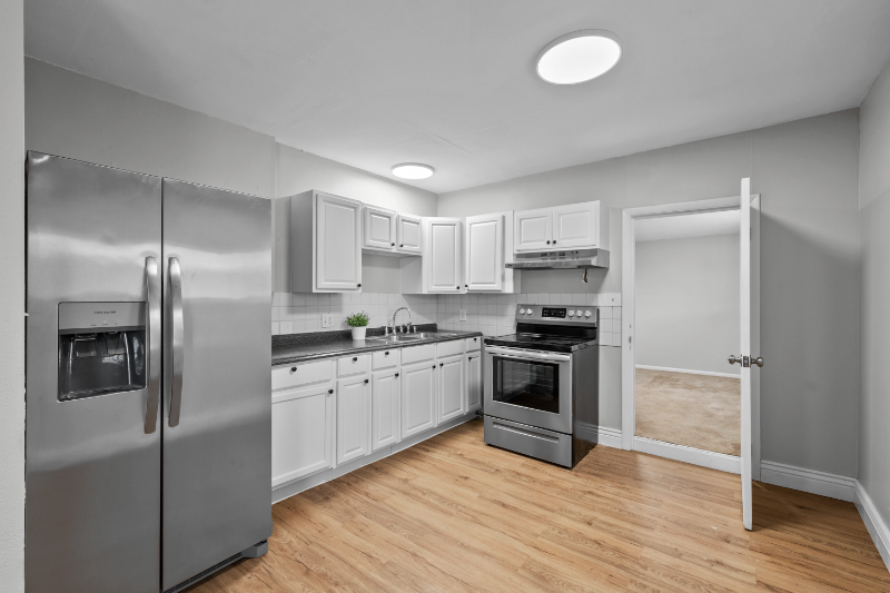 4570 1/2 W Center Ave - Photo 4 of 26