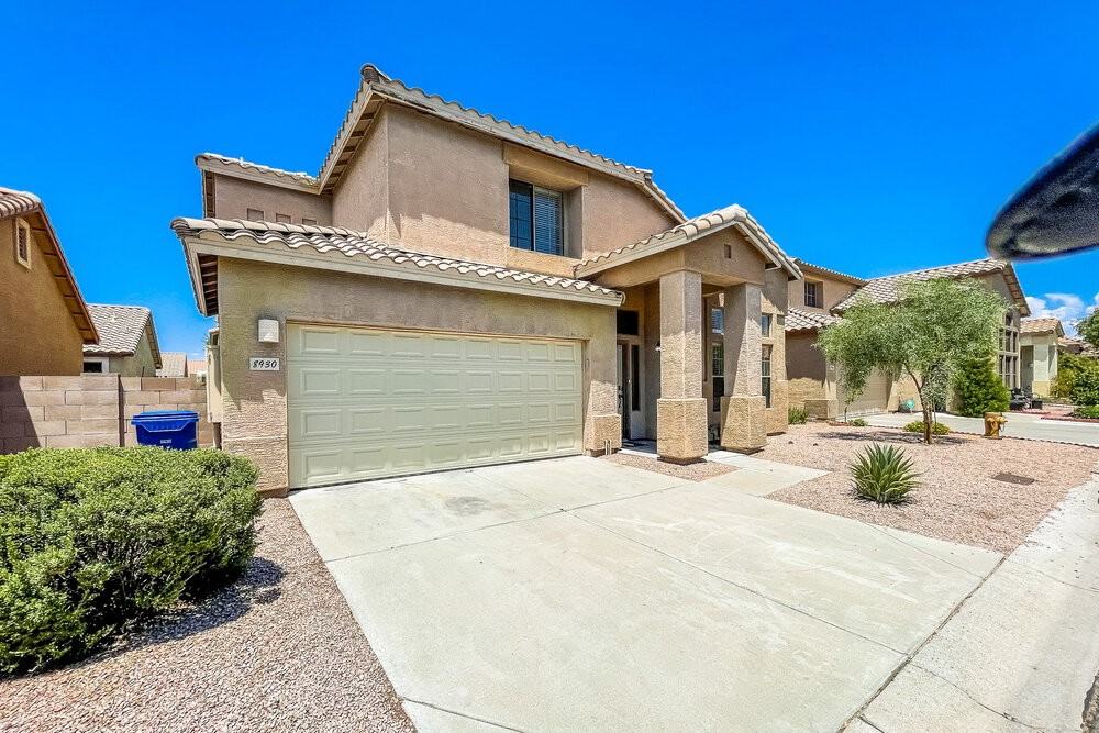 8930 E Capri Ave - Photo 4 of 17
