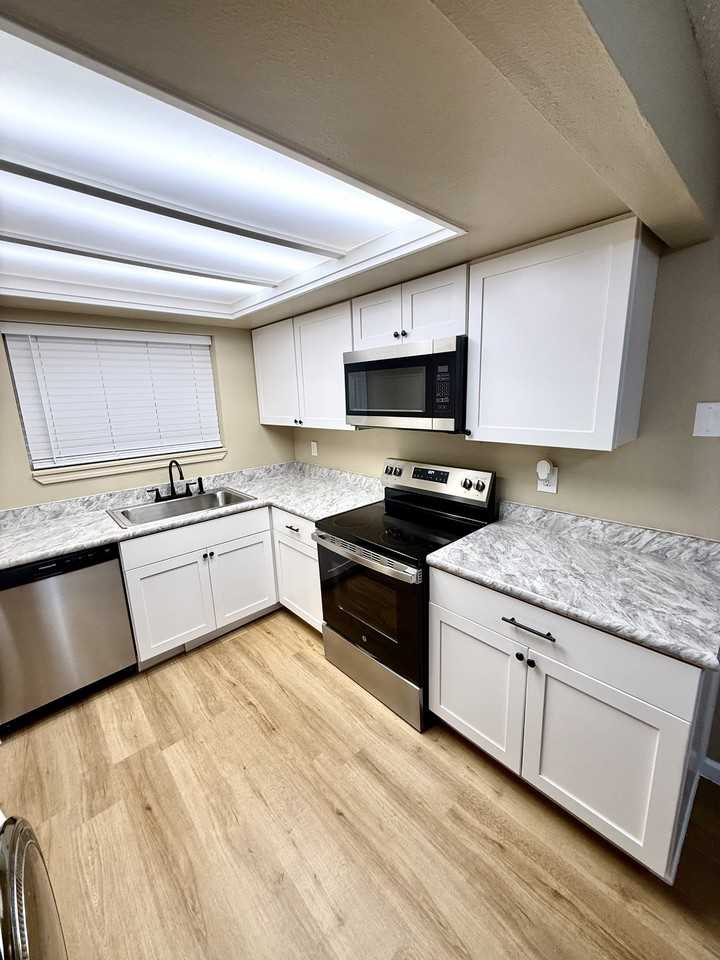 4320 S Cedar St #4320 - Photo 6 of 12
