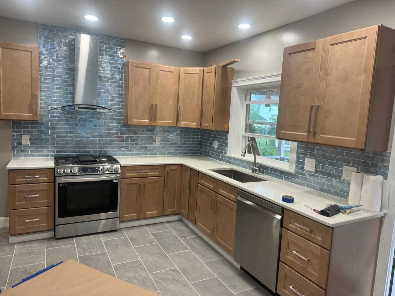 112 Sharpe St - Photo 2 of 17