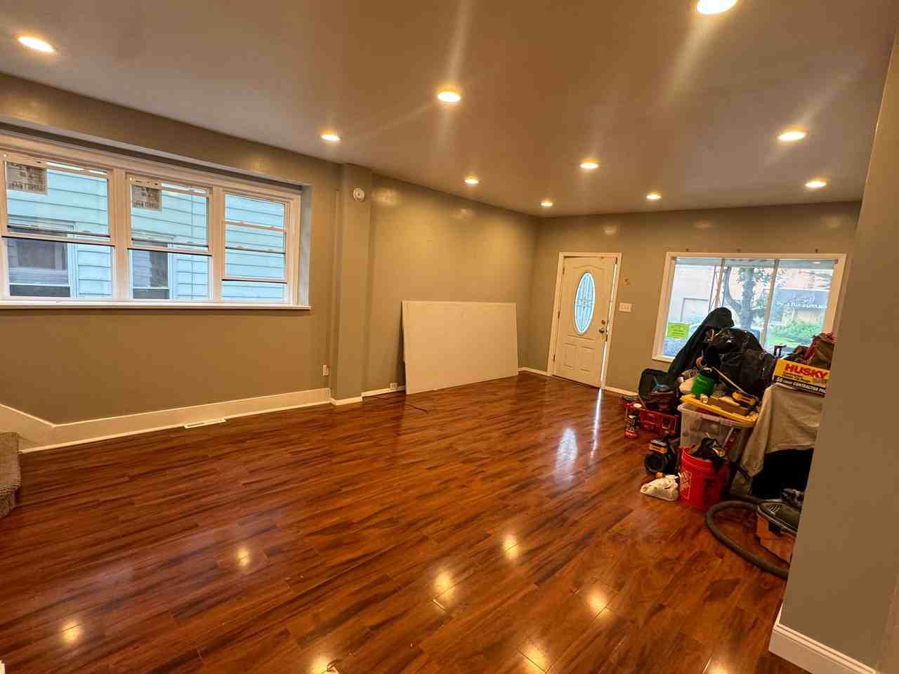112 Sharpe St - Photo 7 of 17