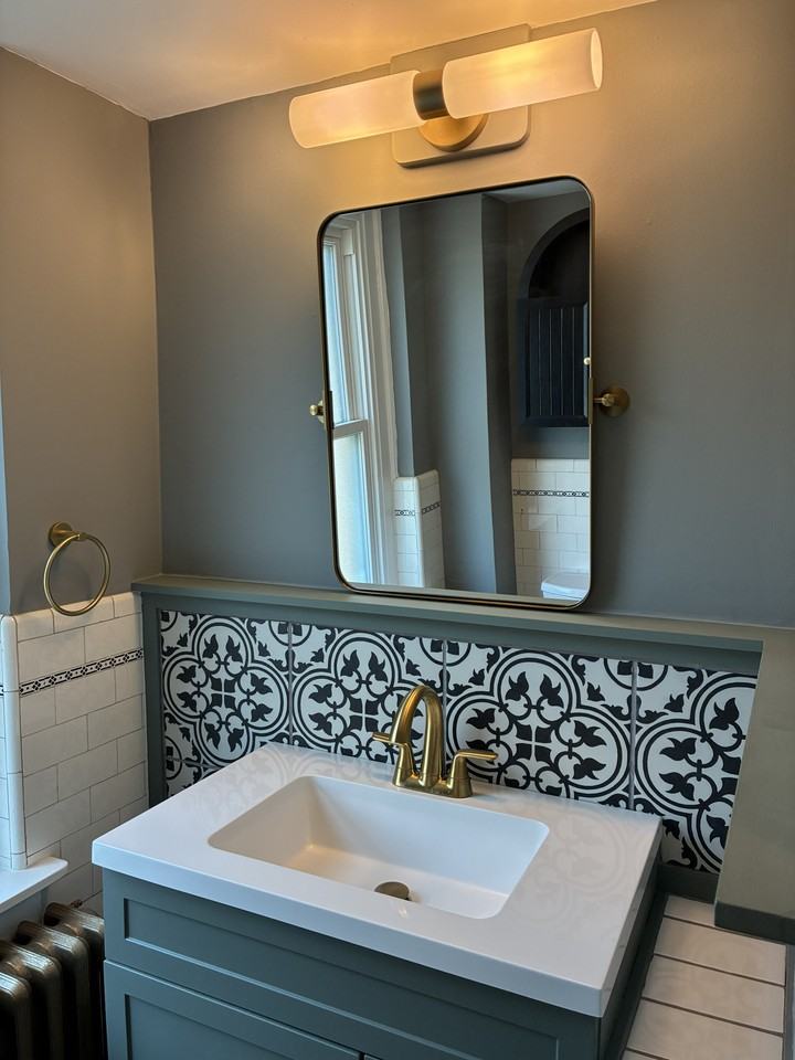 814 E Hector St #2 - Photo 5 of 21