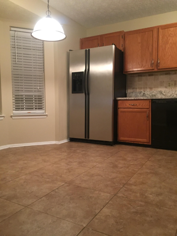 3811 Meadow Green Ct - Photo 4 of 15