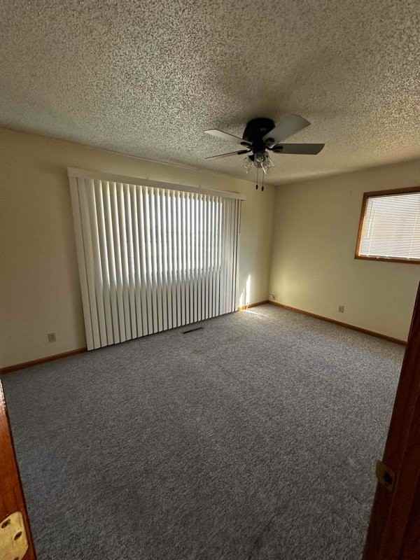 512 S Keystone Ave - Photo 7 of 11