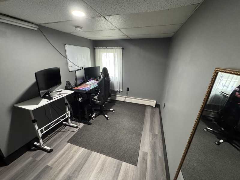 190 Crescent St #4 - Photo 7 of 11
