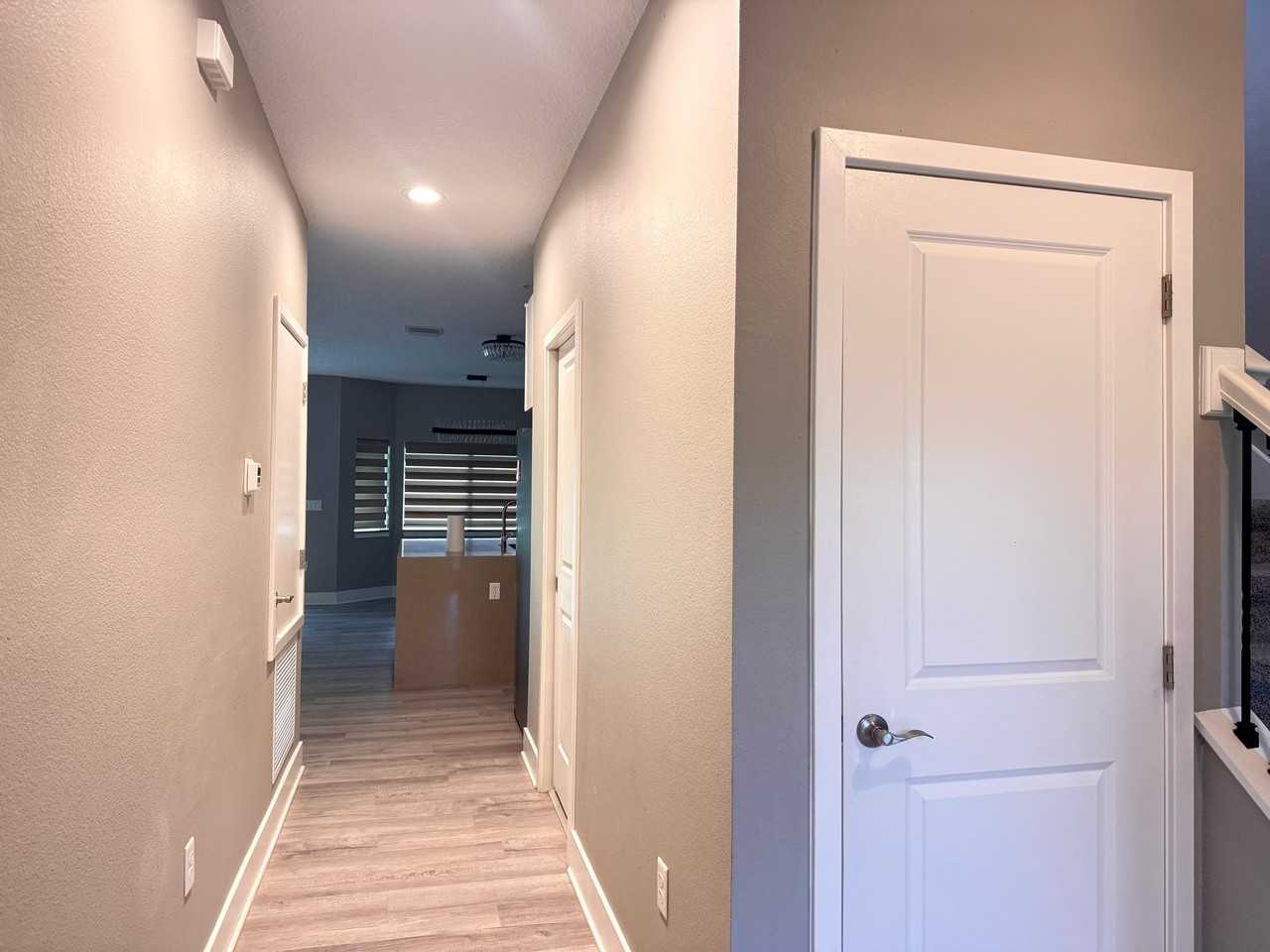 2432 Sanford Ave - Photo 4 of 32