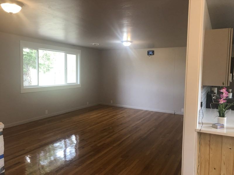 1102 Spring St - Photo 4 of 19