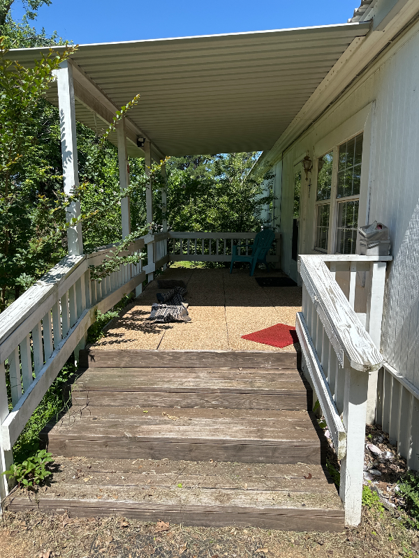 70 Palm Rd - Photo 3 of 31