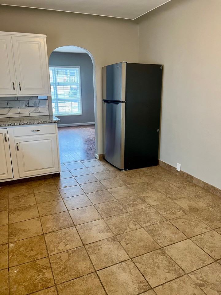 625 Miller St #623 - Photo 2 of 17