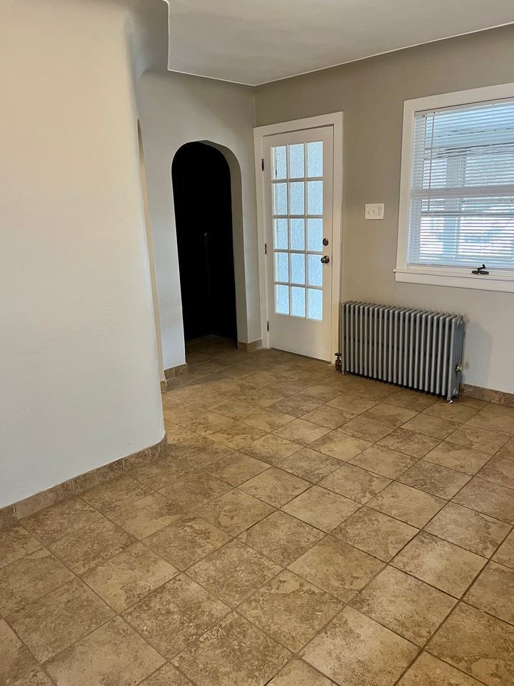 625 Miller St #623 - Photo 3 of 17