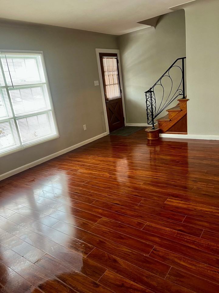 625 Miller St #623 - Photo 4 of 17
