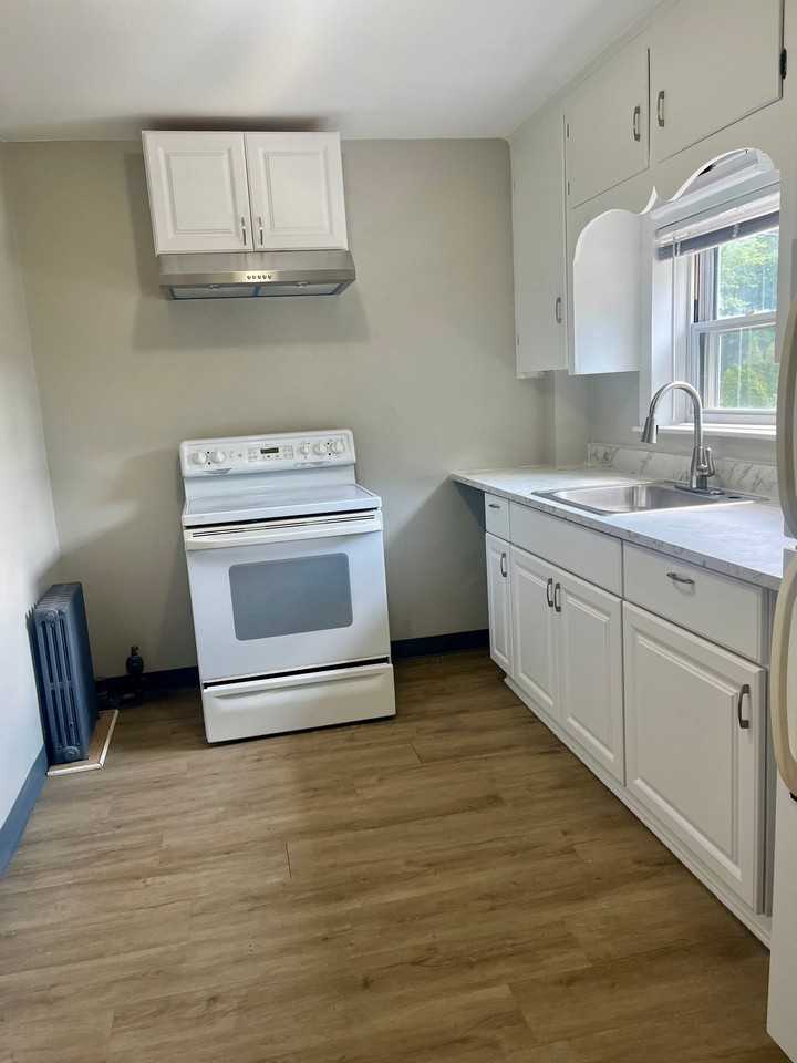 1008 Main St