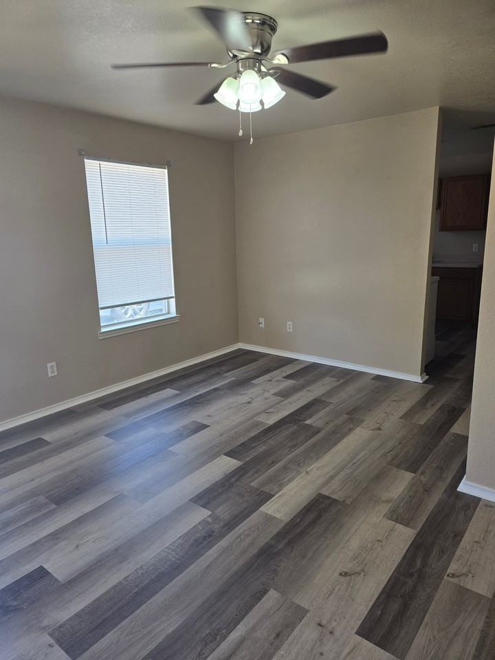 1108 Horizon Dr #A - Photo 3 of 12