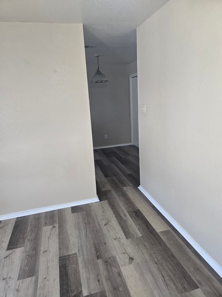 1108 Horizon Dr #A - Photo 4 of 12
