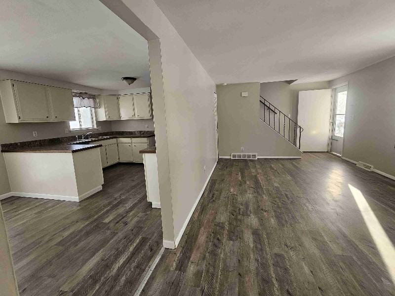 610 1/2 Sunflower Dr - Photo 3 of 20