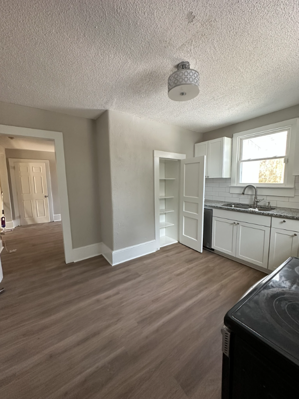2715 Cole Rd - Photo 5 of 11