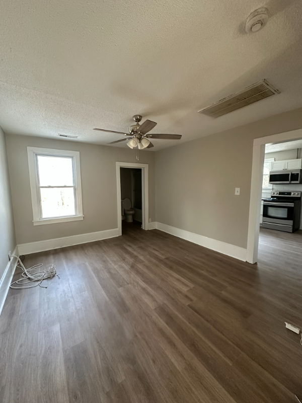 2715 Cole Rd - Photo 7 of 11