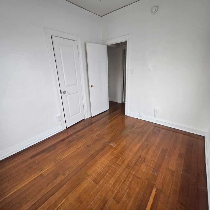 833 N Formosa Ave - Photo 7 of 21