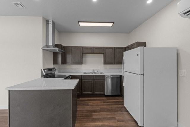 524 N 7th St #1 - Photo 4 of 33