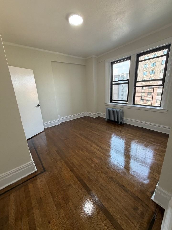 157 S Harrison St #605 - Photo 4 of 6