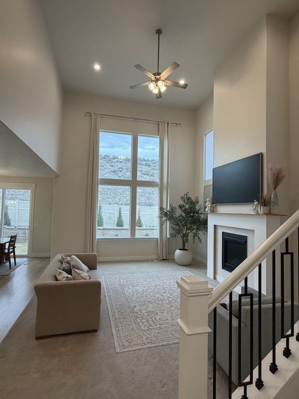 1338 W Quailhill Rd - Photo 2 of 12