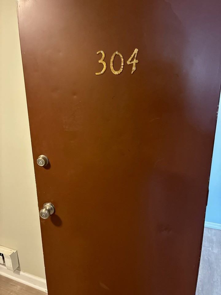 131 Wood St #304 - Photo 2 of 7