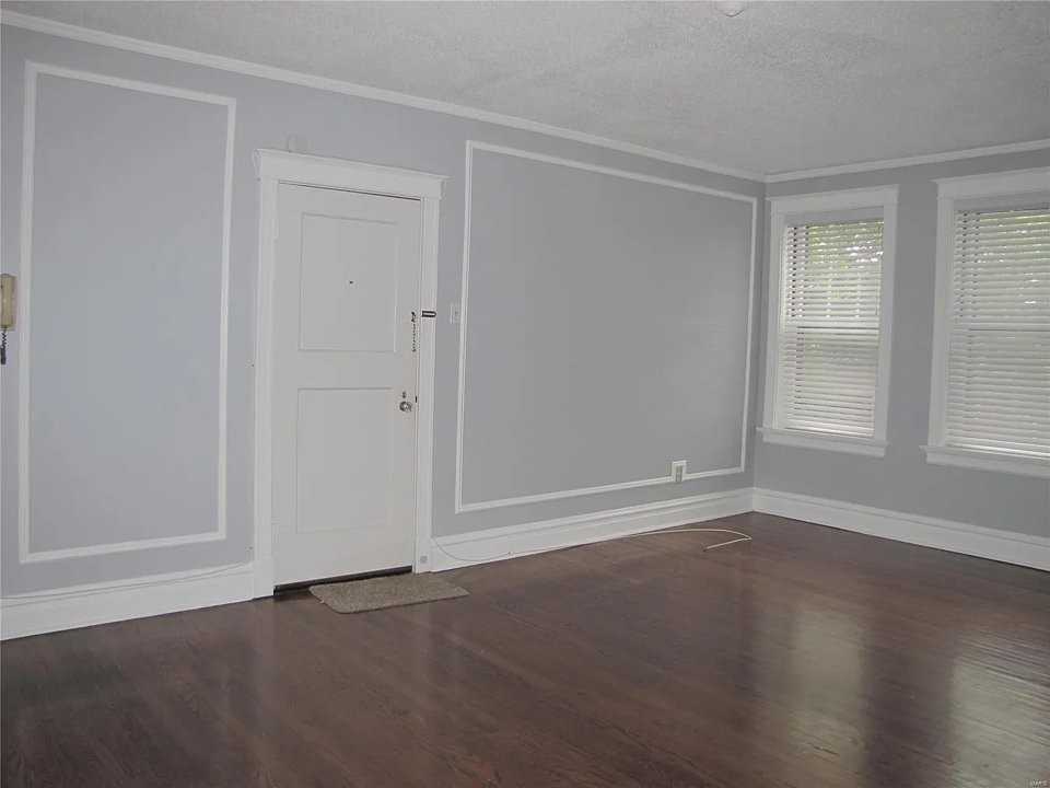 6226 Northwood Ave #3E - Photo 2 of 19