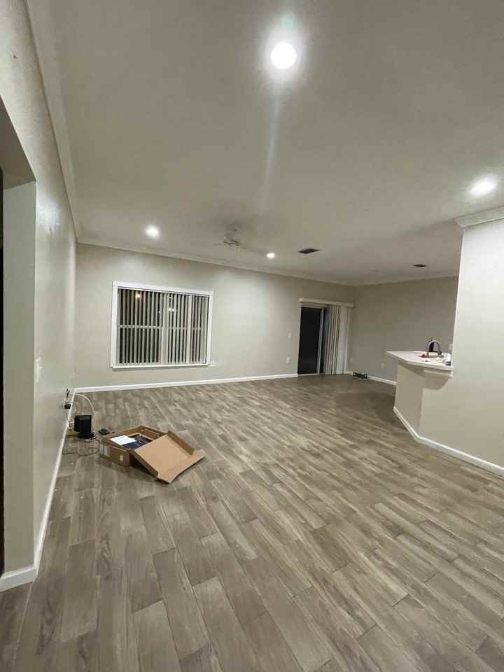 1642 Stanley Ave - Photo 3 of 10