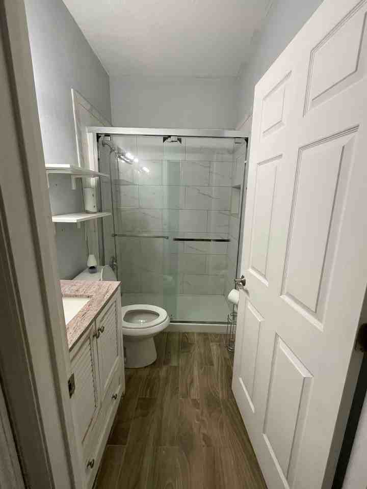 1642 Stanley Ave - Photo 6 of 10