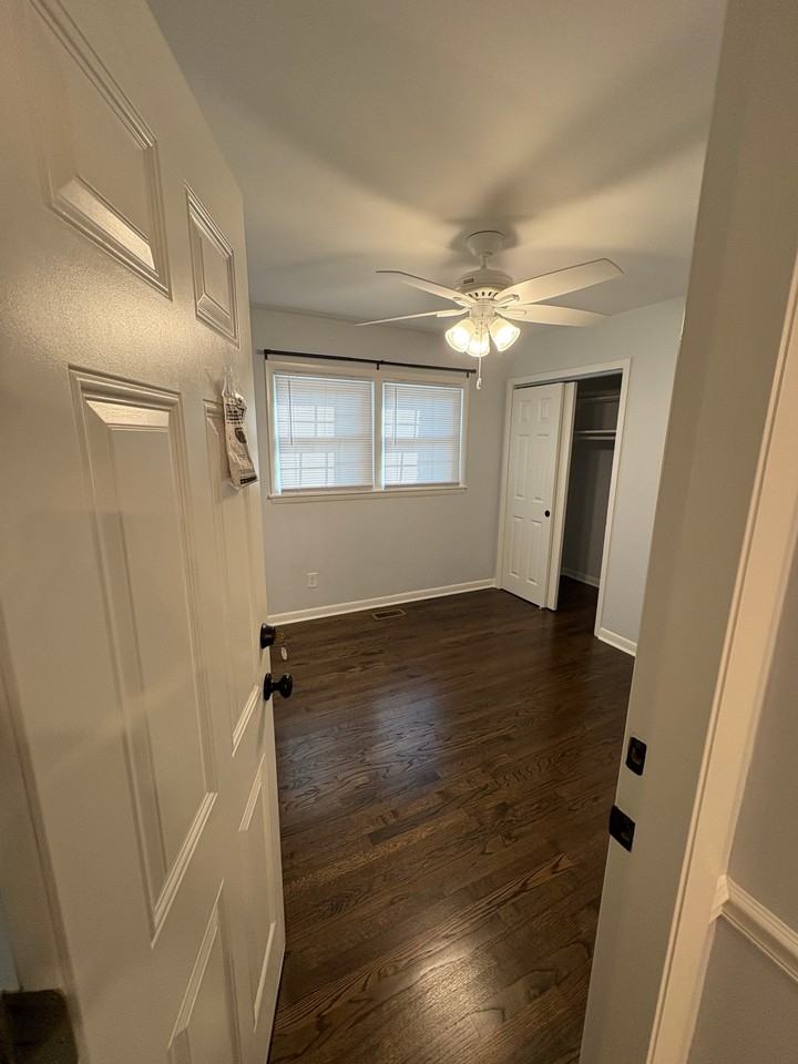 1055 College Station Rd - Photo 6 of 18