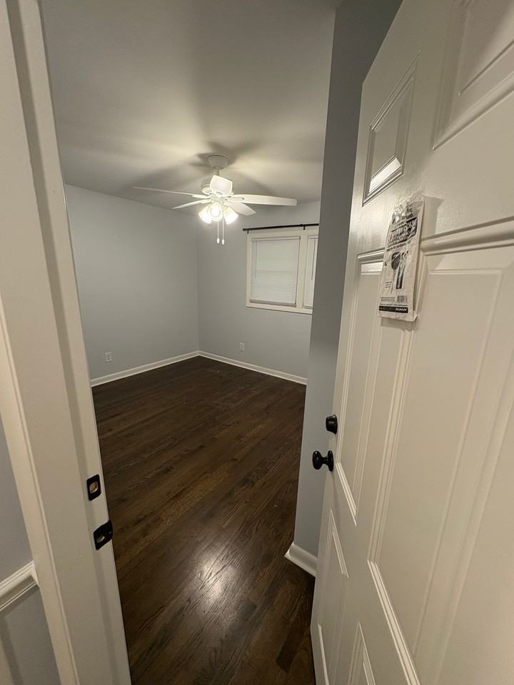 1055 College Station Rd - Photo 7 of 18