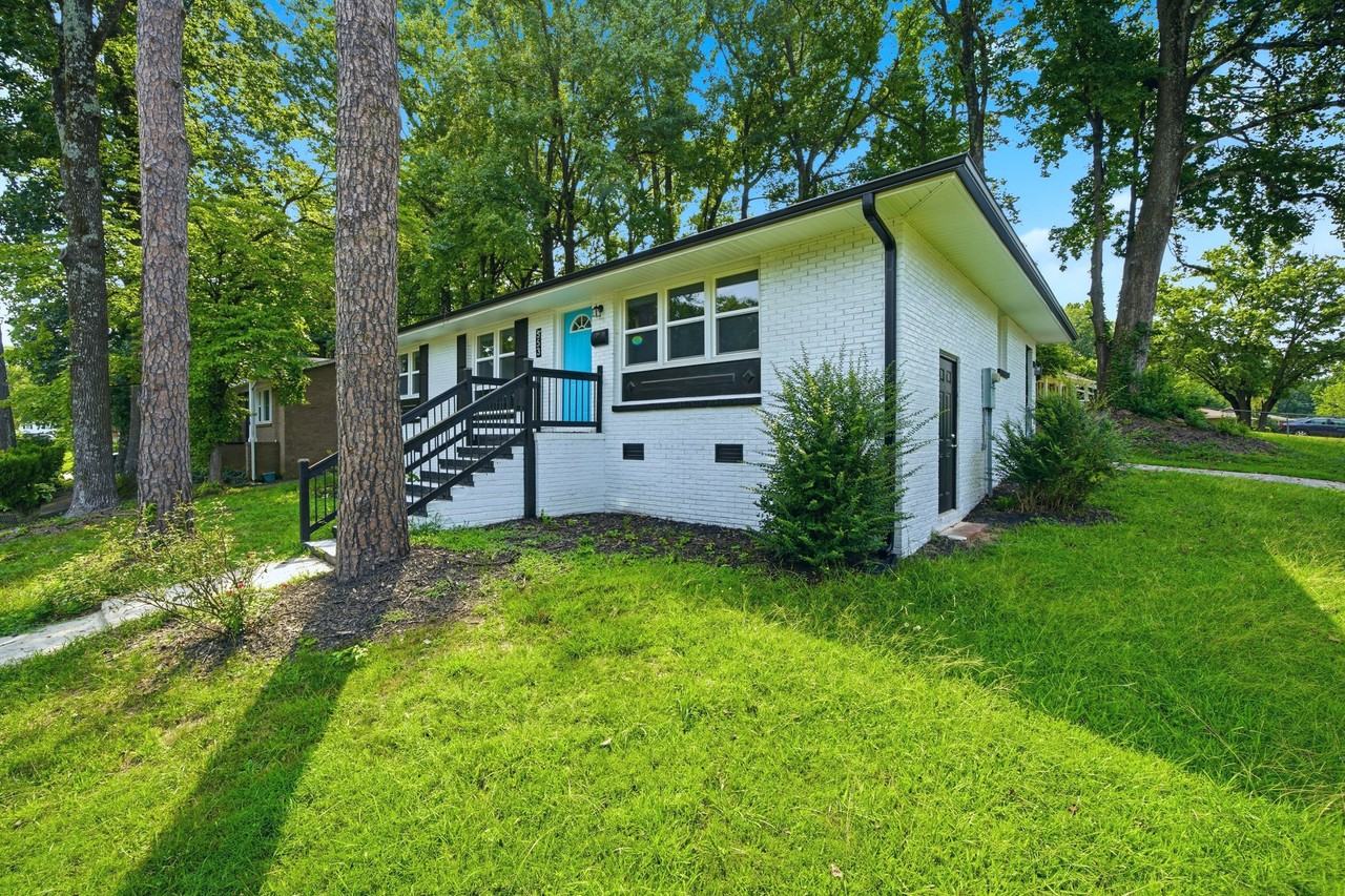 553 Derrydowne Dr