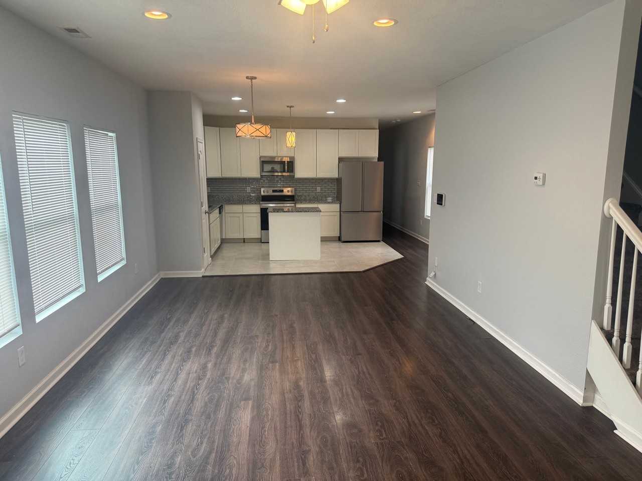 2700 Myrtle Ave - Photo 3 of 4