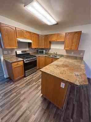 1639 Talon Dr - Photo 3 of 14