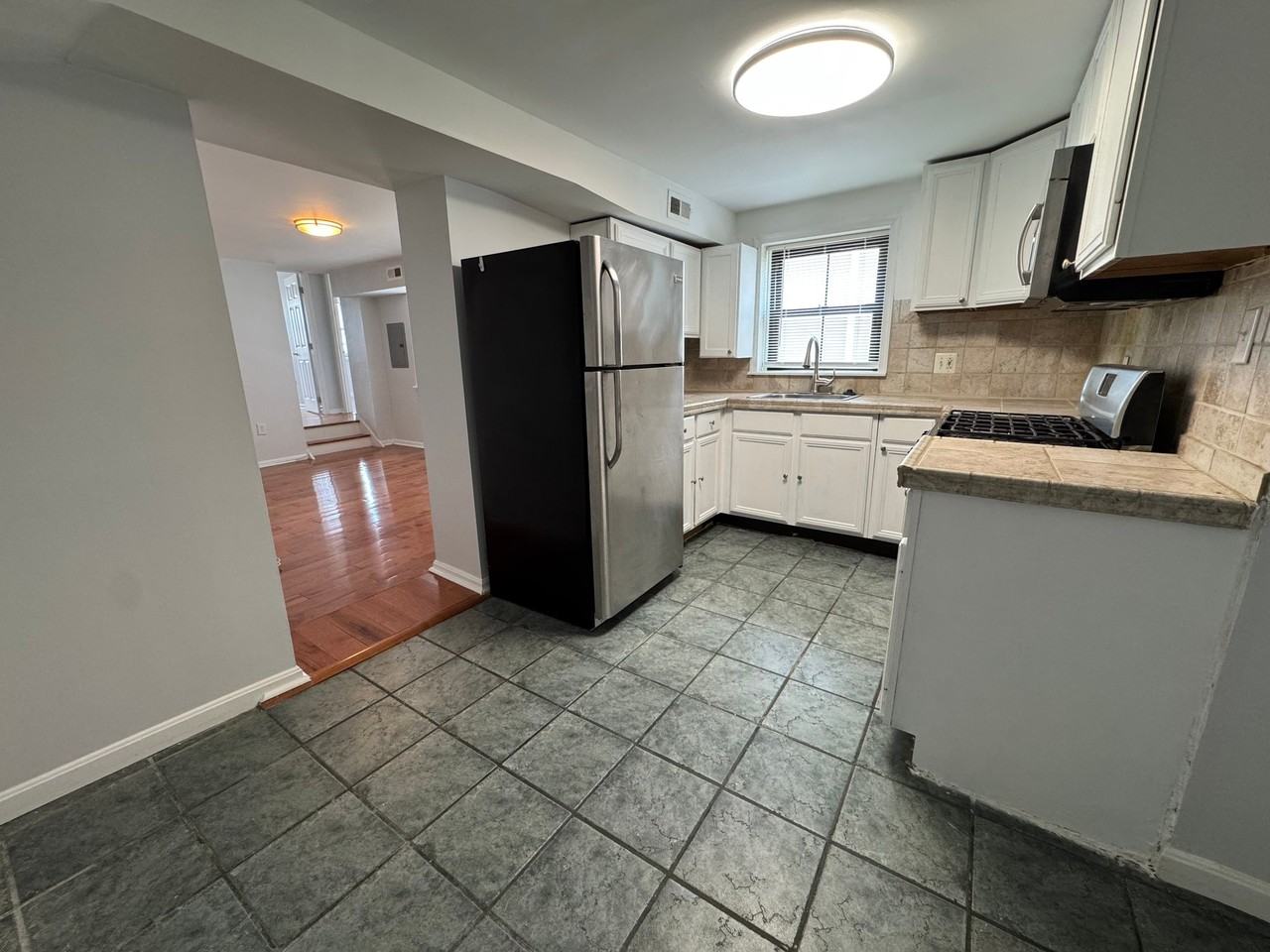 934 New Market St #2 - Photo 3 of 8