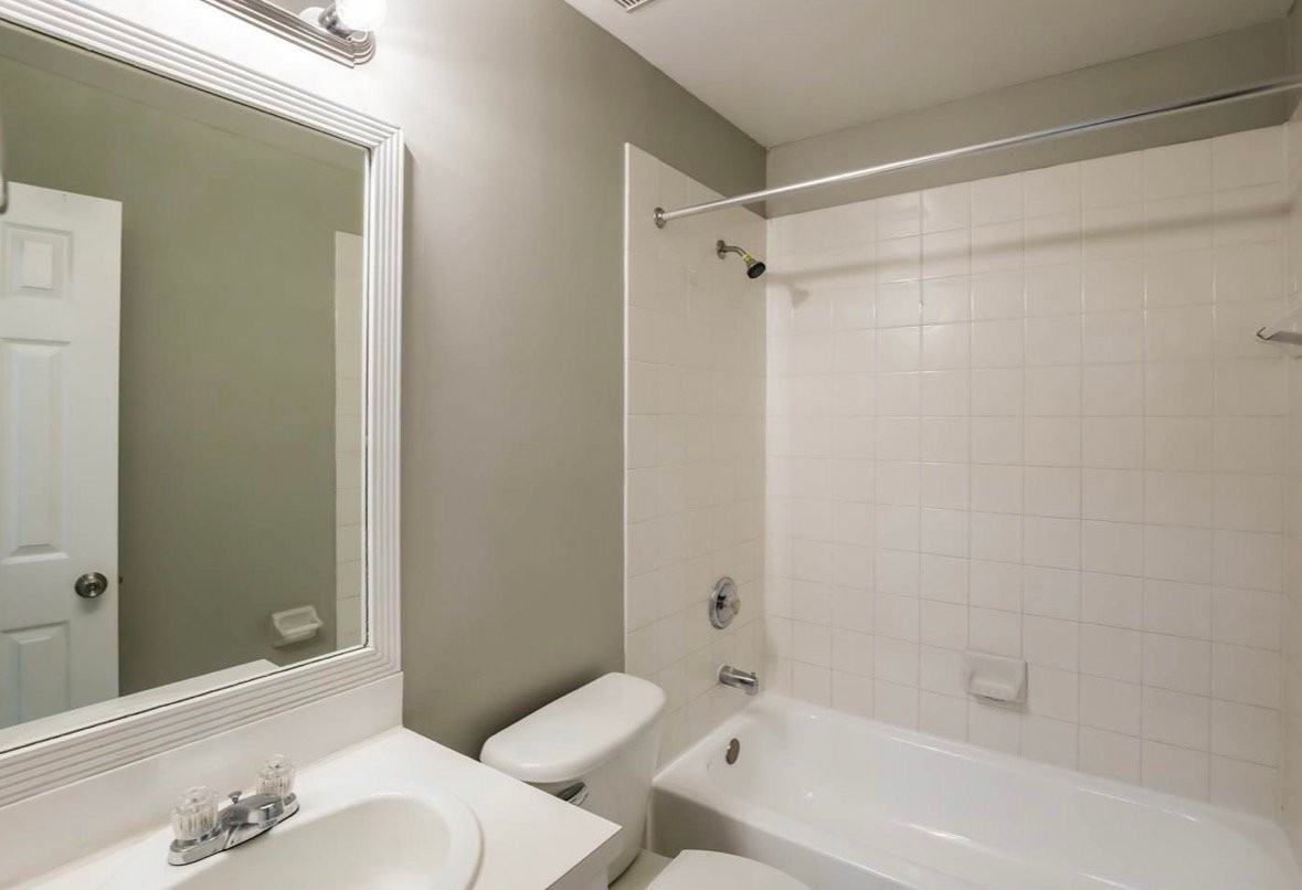 1360 Sw 119th Ct - Photo 6 of 7