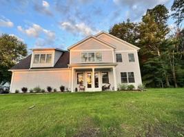 featured image of 61 Entrance Rd