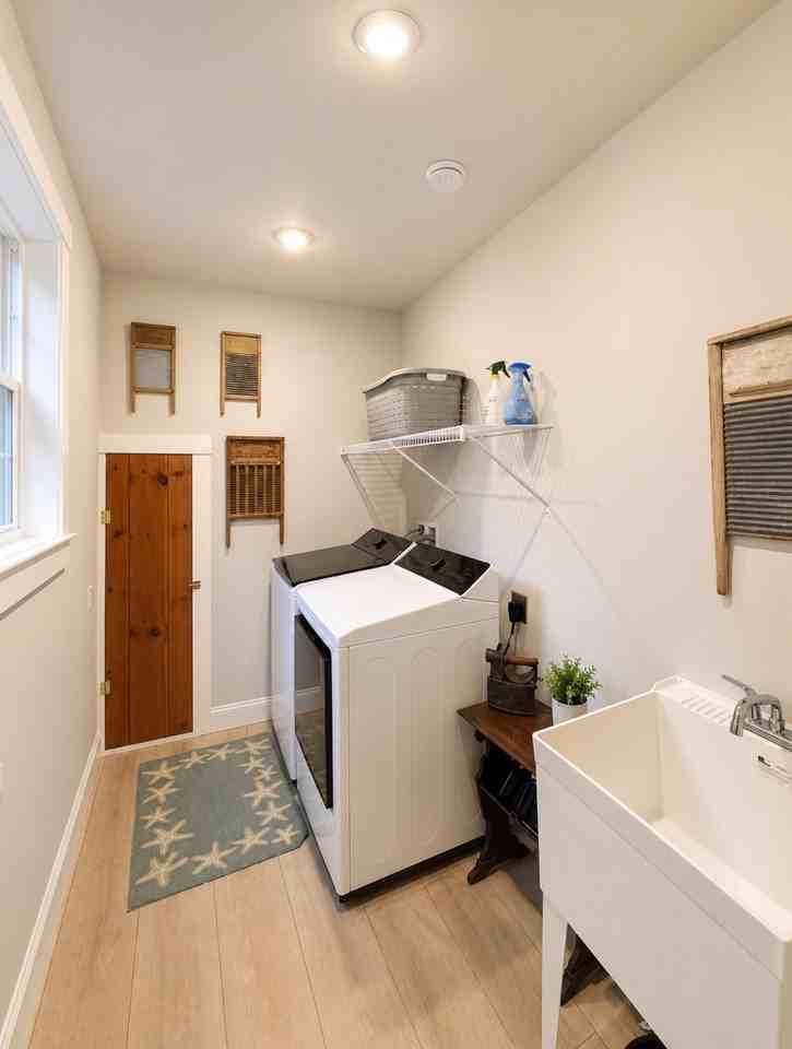 61 Entrance Rd - Photo 5 of 15