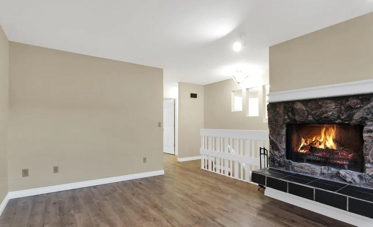 1907 Stonegate Cir #24 - Photo 2 of 11