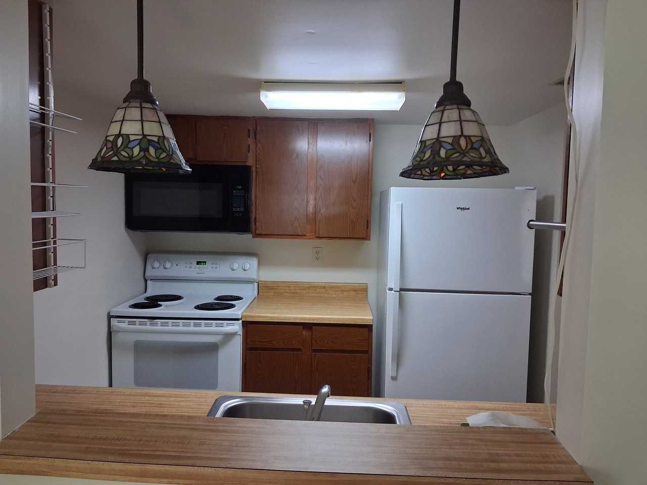 630 Newbridge Ct - Photo 3 of 3