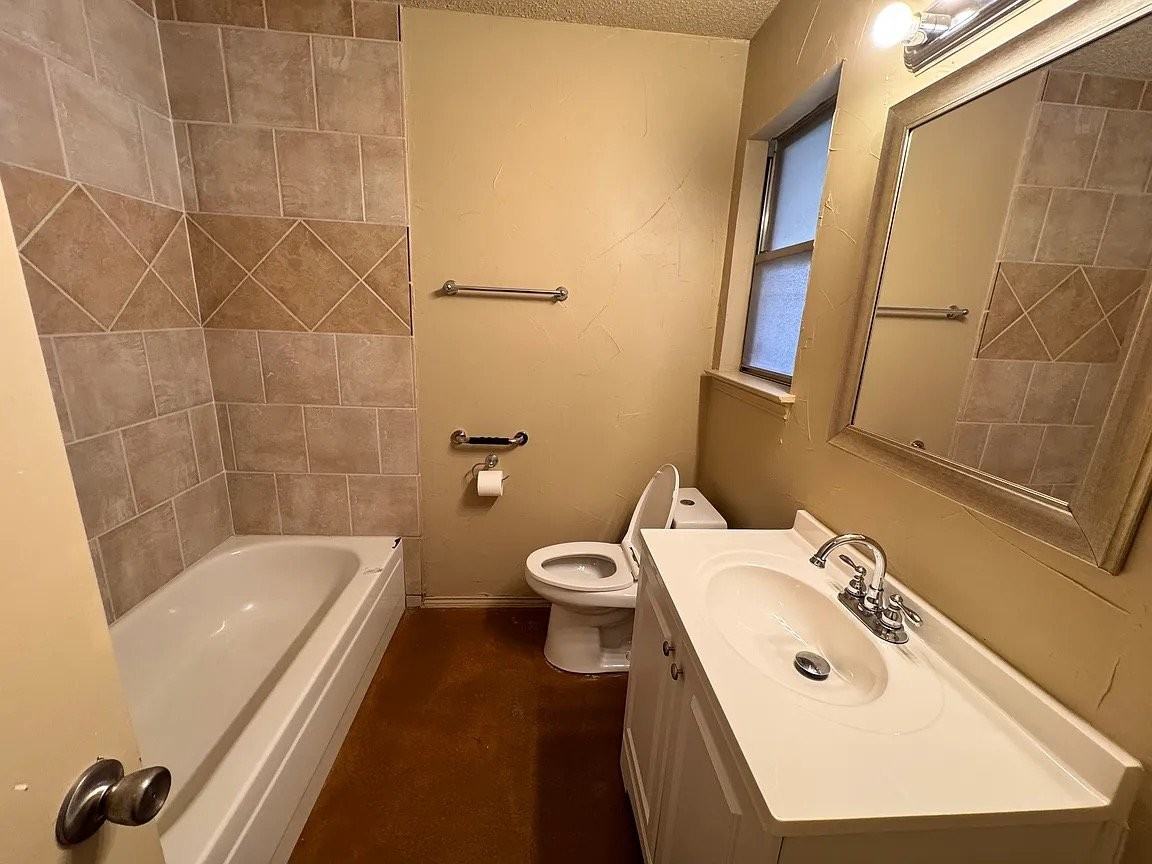 5204 Hideaway Ct - Photo 7 of 11