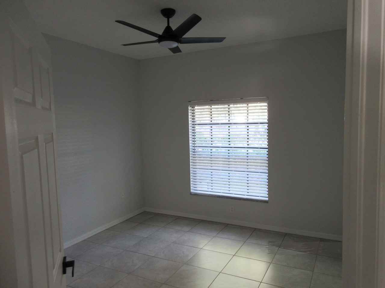 10490 Chalmer St #14 - Photo 6 of 16