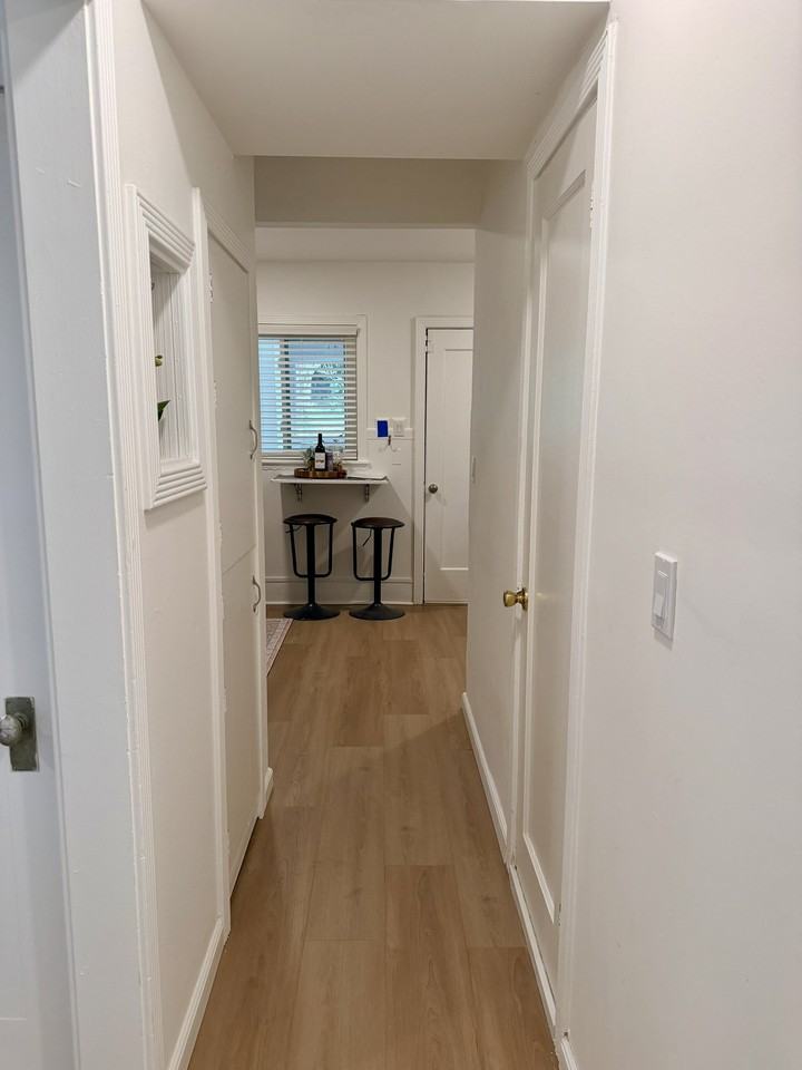 22 Central Dr #B - Photo 5 of 17