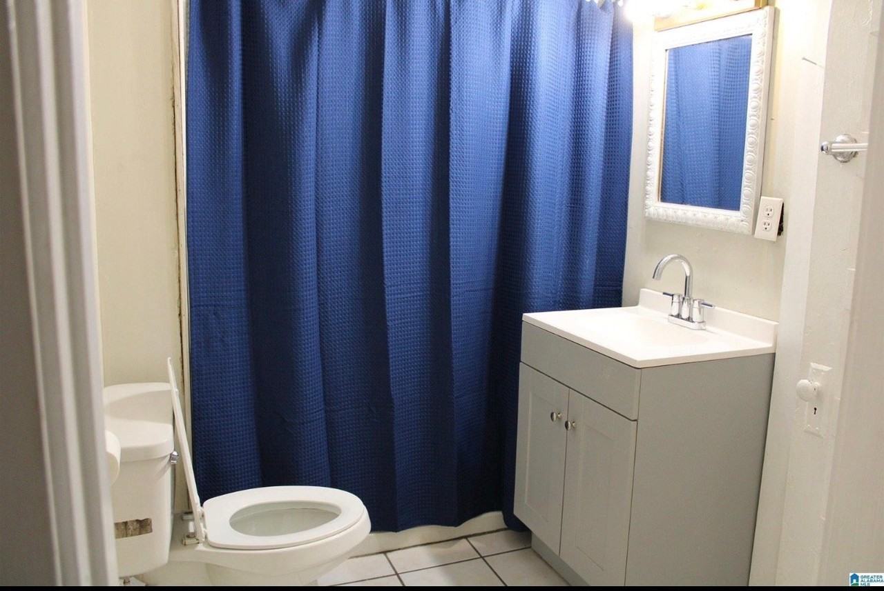 1501 Clarendon Ave - Photo 6 of 8