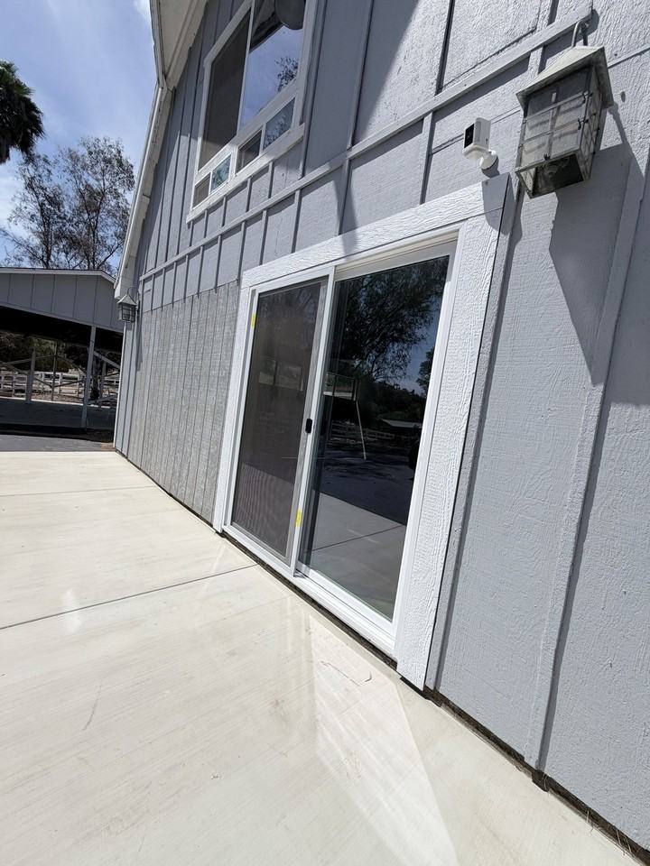 4554 Estate Dr #B - Photo 7 of 12