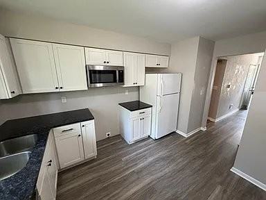 3781 Cherry Hill Ct - Photo 2 of 16