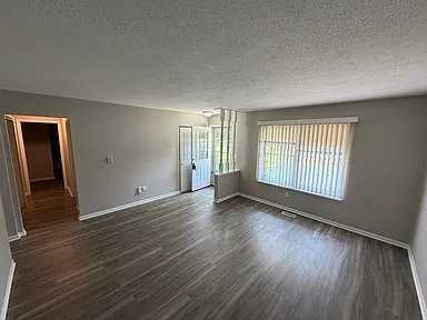 3781 Cherry Hill Ct - Photo 5 of 16