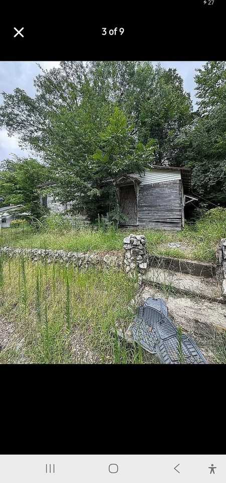 1523 13th St N - Photo 2 of 8