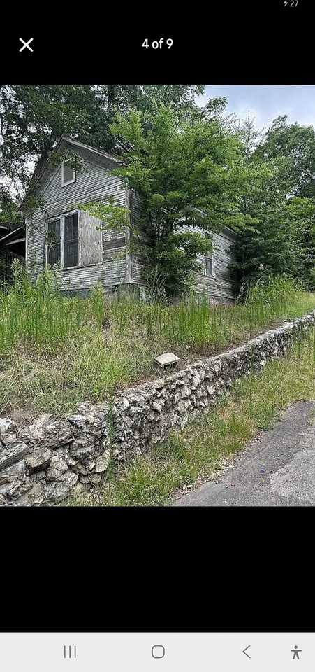 1523 13th St N - Photo 3 of 8