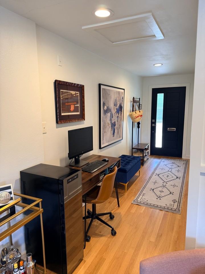 2657 Perry St - Photo 2 of 14
